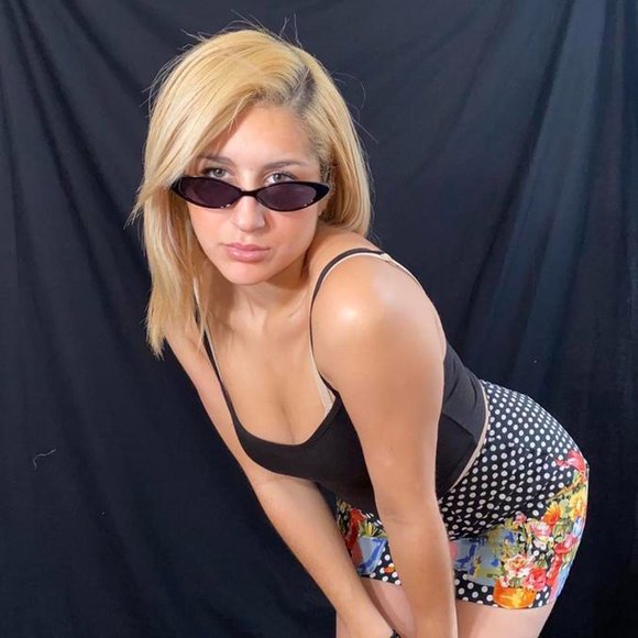 Accessories - Women's 90s Inspired Small Lenses  black Cat Eye Frames